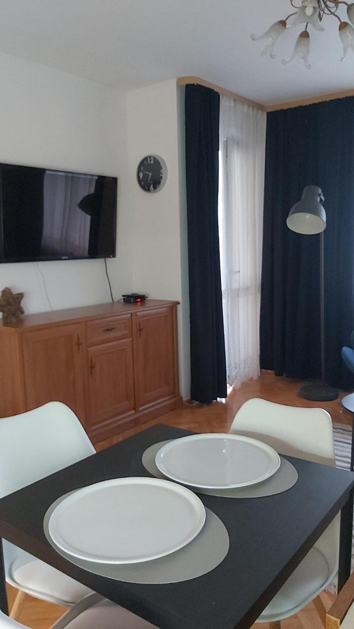 Apartament, 2 Pokoje, Stacja Metra Kabaty, Ursynow ワルシャワ エクステリア 写真