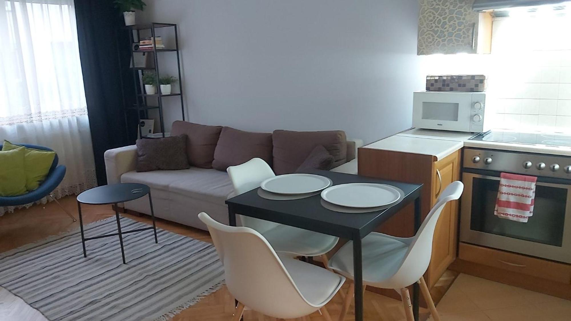 Apartament, 2 Pokoje, Stacja Metra Kabaty, Ursynow ワルシャワ エクステリア 写真